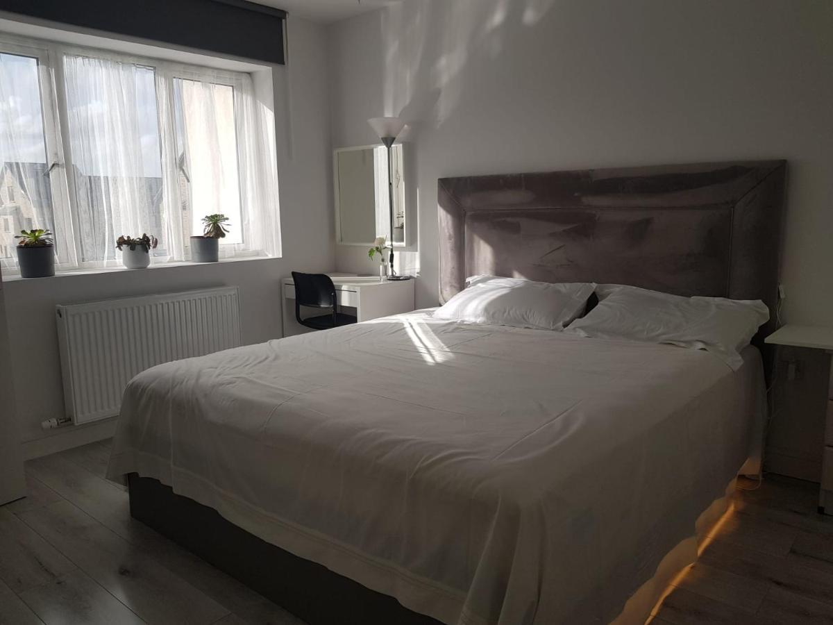 Barnoaks House - Private Room Ensuite Bathroom Homestay Dublin Eksteriør bilde